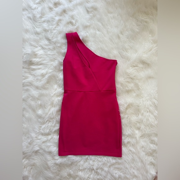 Superdown Nava Asymmetrical Mini Dress in Hot Pink - Picture 4 of 6